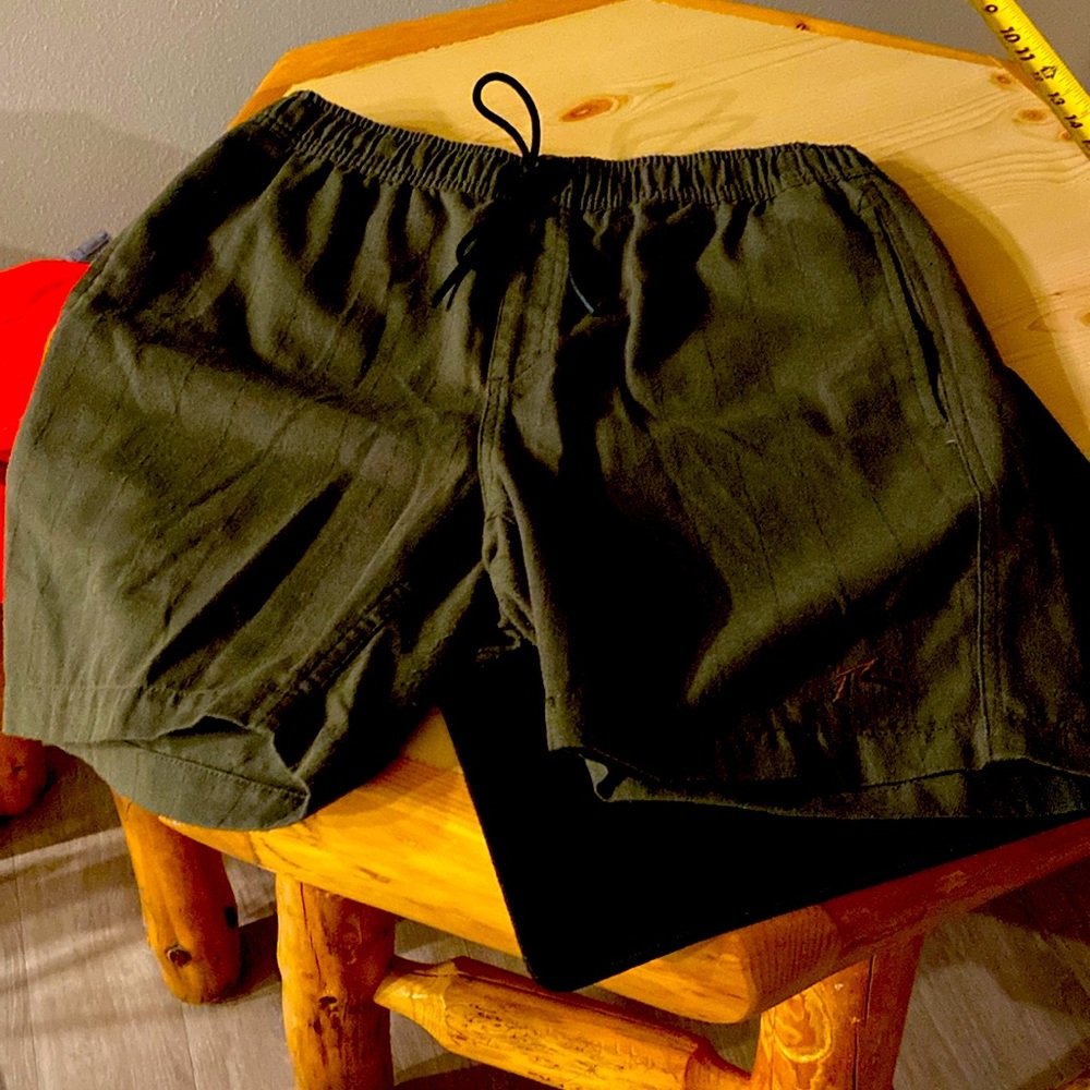 Rusty Shorts Size M